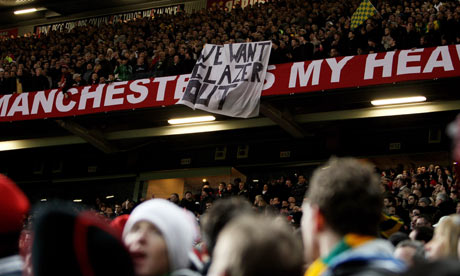 Manchester United fans show their anger at the Glazers with another banner.