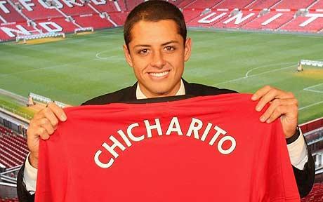 Javier Hernandez signs for Manchester United.