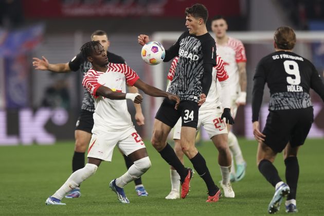 Castello Lukeba fighting for the ball