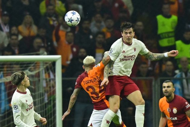 Viktor Lindelof playing against his rumored suitors Galatasaray