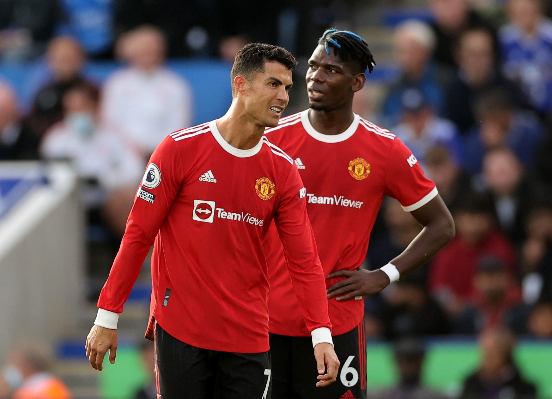 Cristiano Ronaldo and Paul Pogba on the pitch for Man Utd