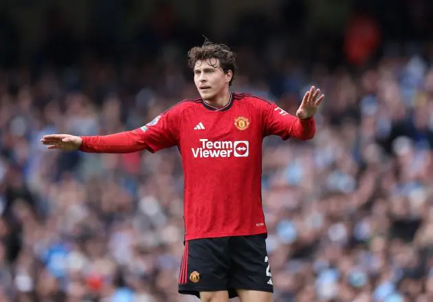 Victor Lindelof won't earn a new Man United contract