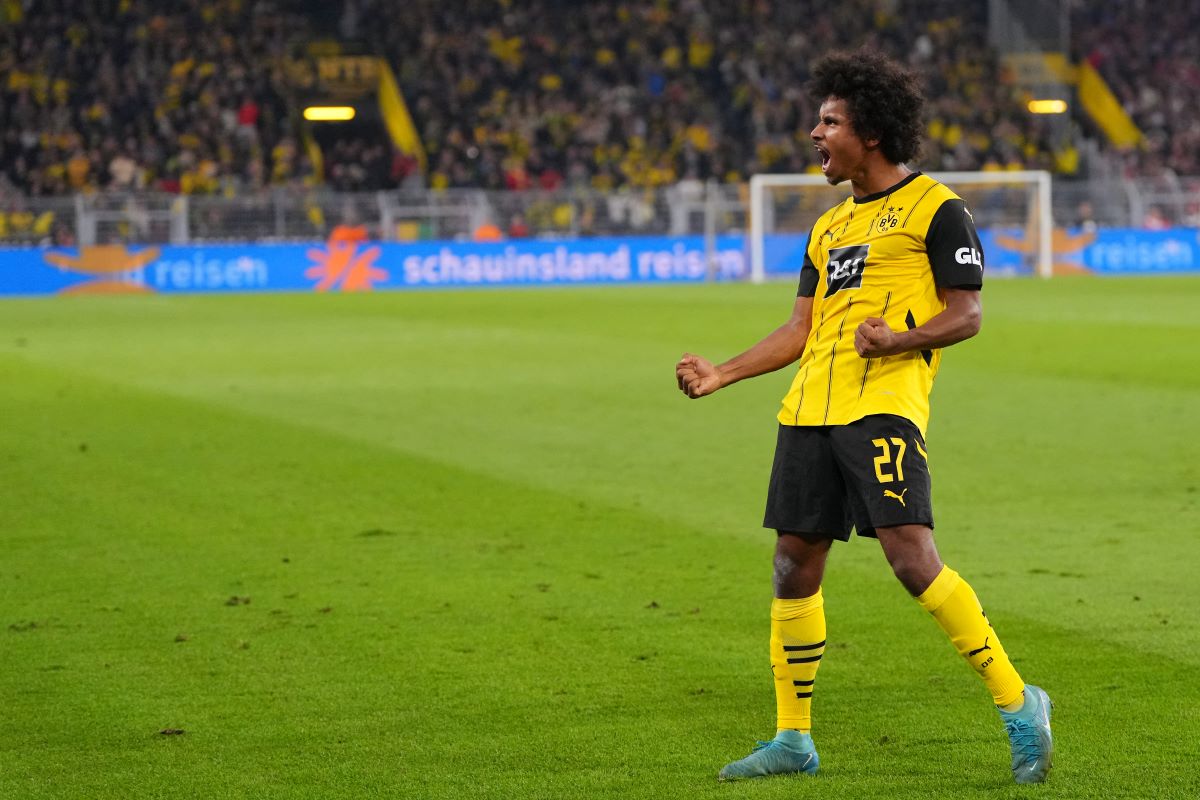 Karim Adeyemi in action for Dortmund