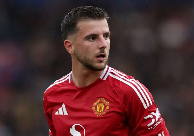 Mason Mount on the pitch for Man United