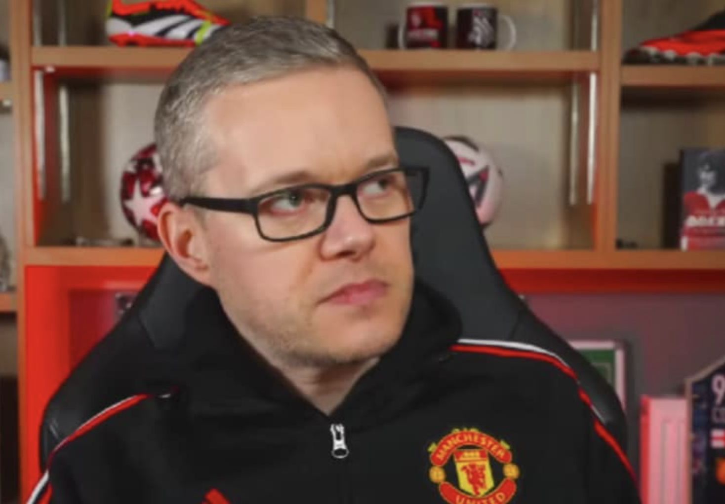 Mark Goldbridge looking on