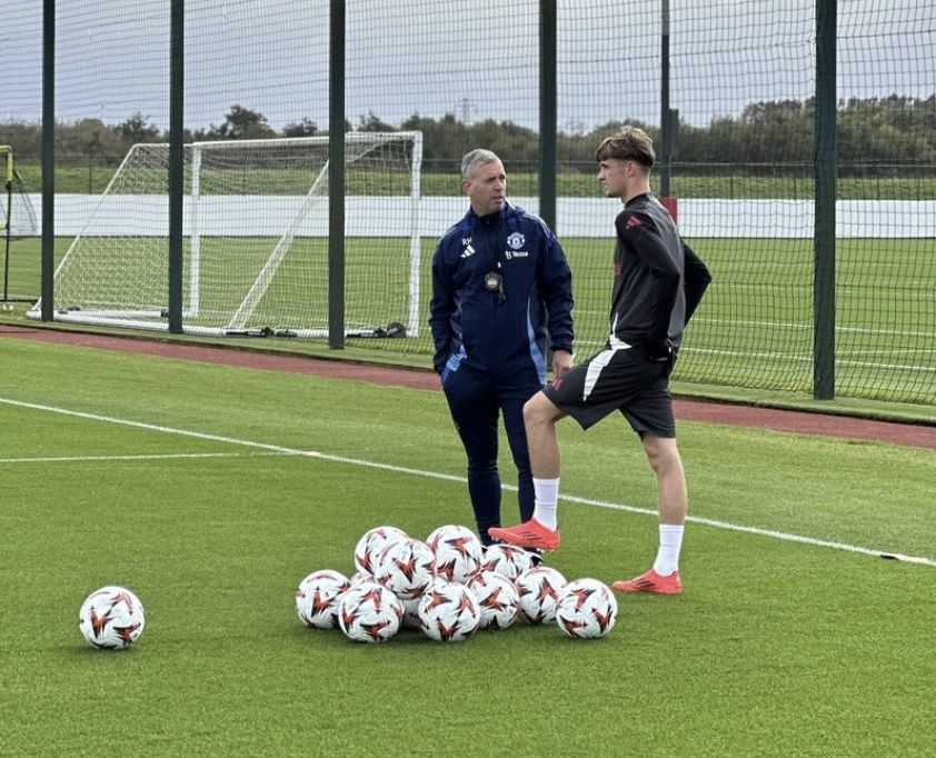 Go Ahead Eagles miss Manchester United coach Rene Hake