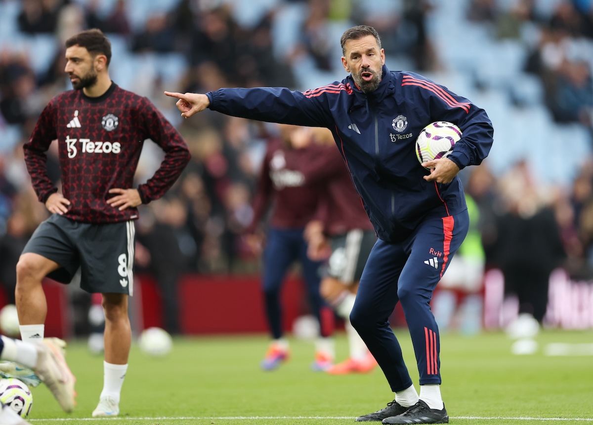 Ruud van Nistelrooy is on standby for the Manchester United job, with fears over Erik ten Hag's future