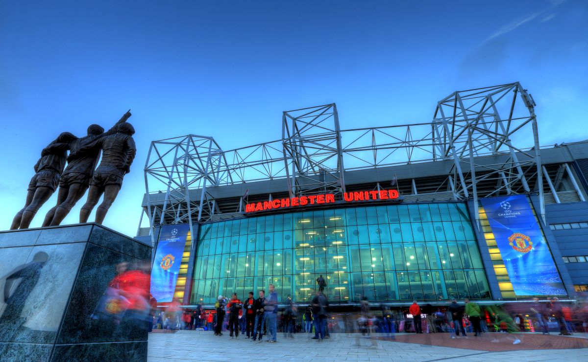 General look outside Old Trafford