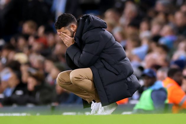Ruben Amorim reacts on the touchline in despair.