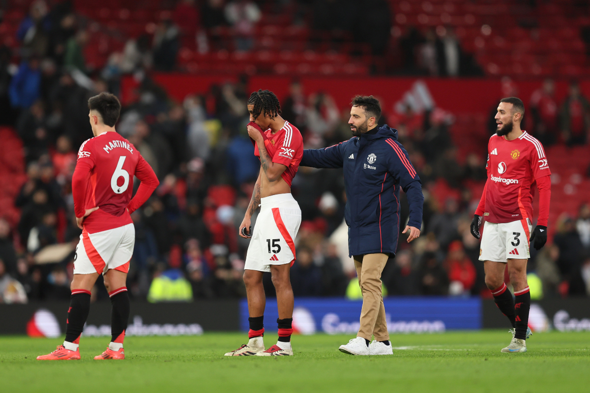 Noussair Mazraoui with his teammaets