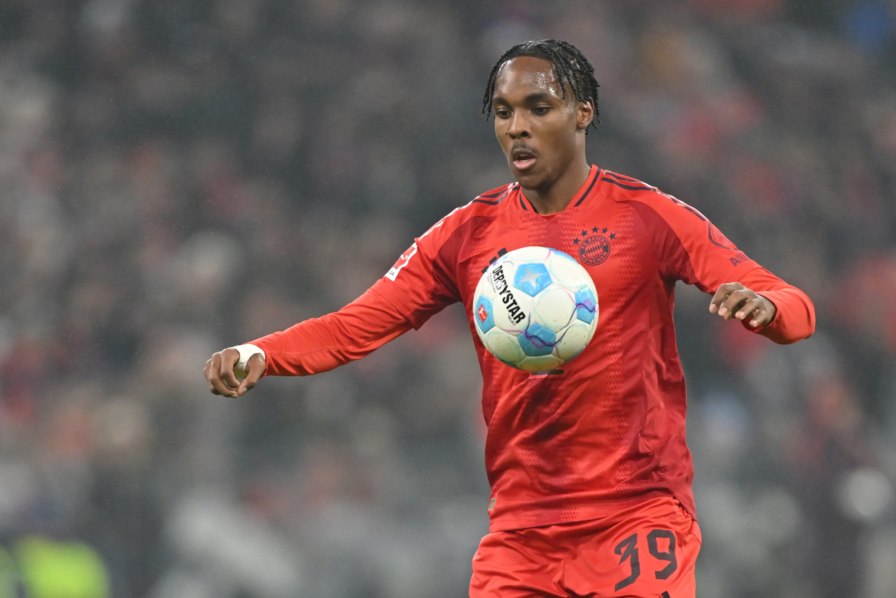 Mathys Tel in action for Bayern Munich
