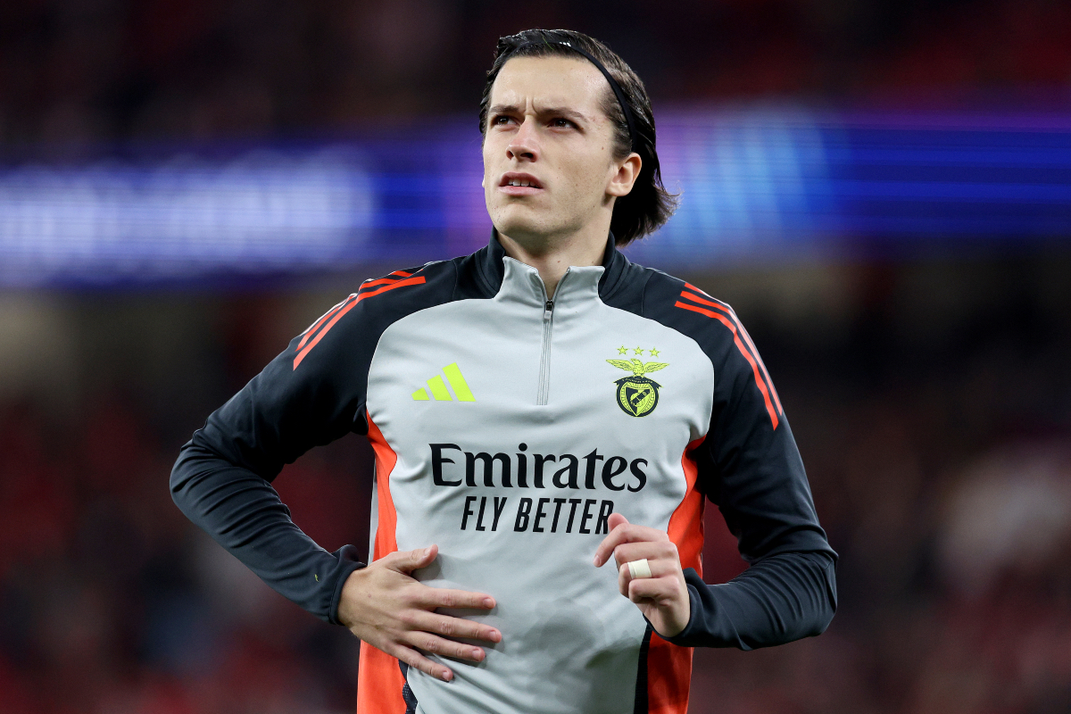 Alvaro Carreras warming up ahead of Benfica contest