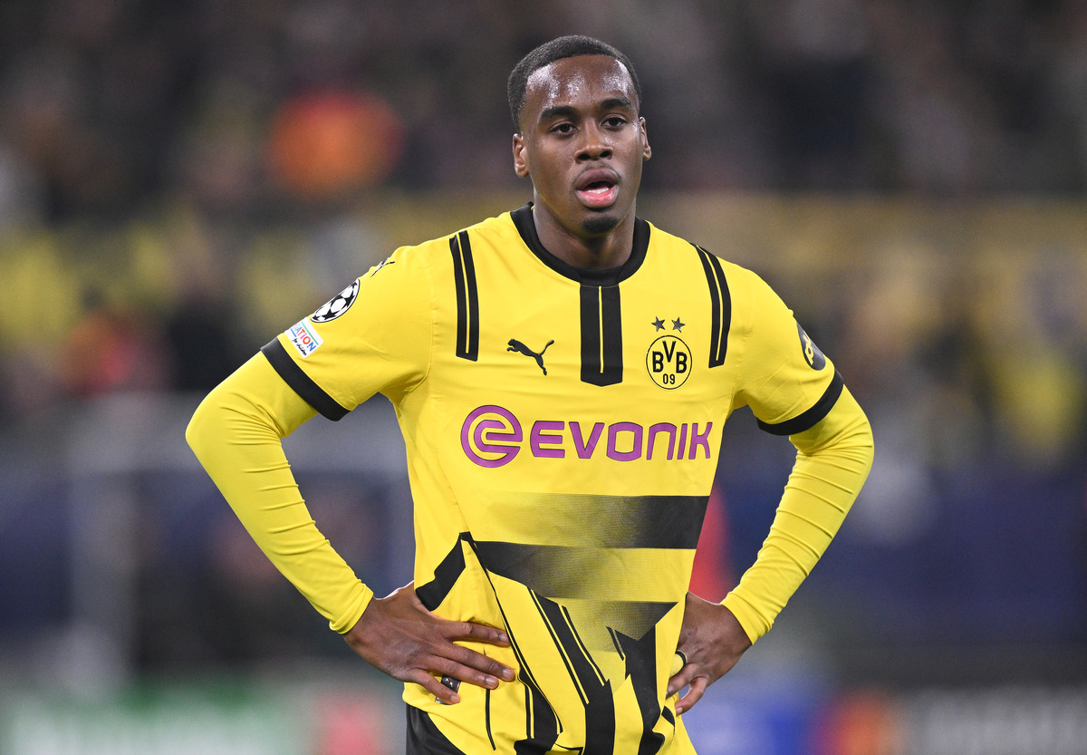 Jamie Gittens on the pitch for Borussia Dotrmund
