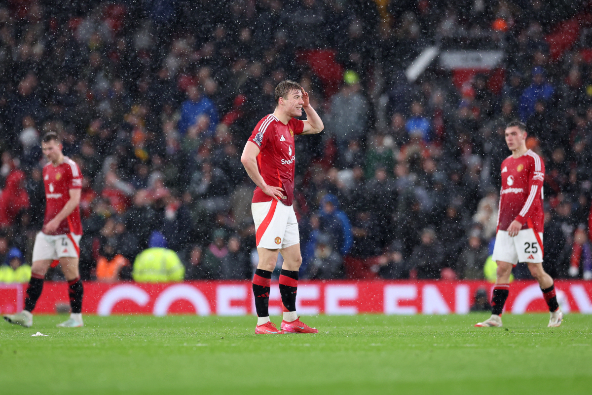 Rasmus Hojlund on the pitch for Man Utd