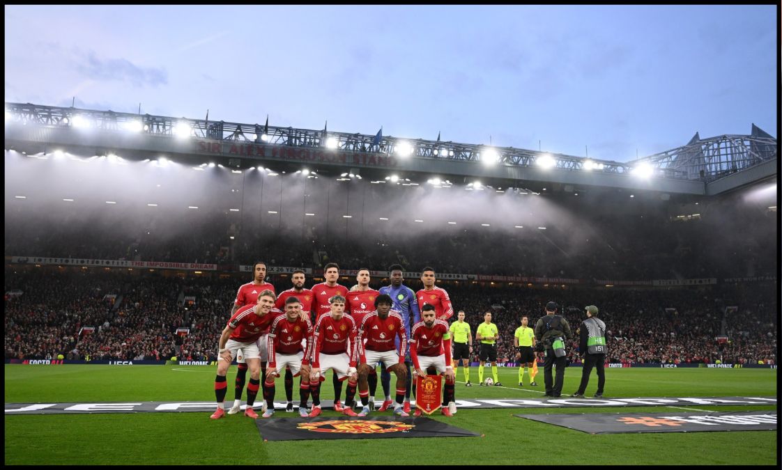MANCHESTER, ENGLAND - APRIL 17: Players of Manchester United pose for a team photograph prior to the UEFA Europa League 2024/25 Quarter Final Second Leg match between Manchester United and Olympique Lyonnais at Old Trafford on April 17, 2025 in Manchester, England. (Photo by Shaun Botterill/Getty Images)