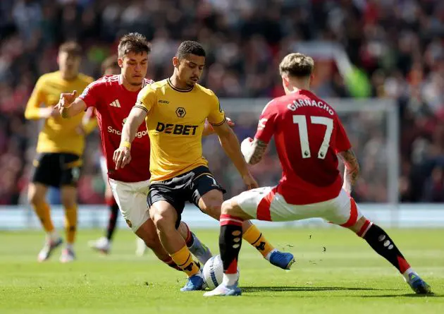 Alejandro Garnacho in action for Man United against Wolves