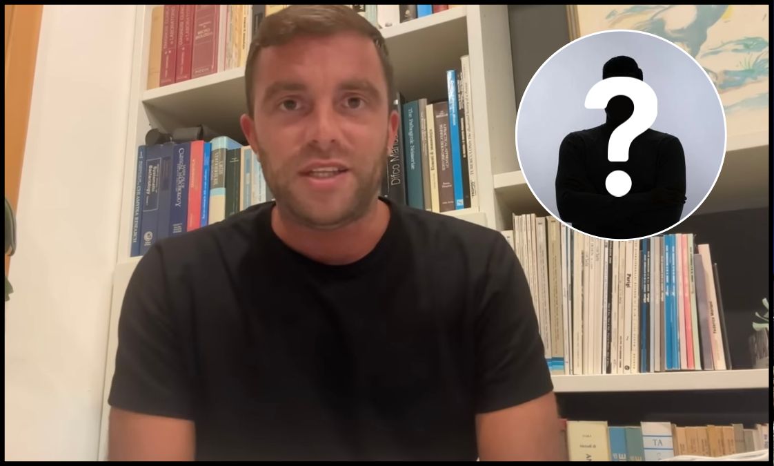 Fabrizio Romano discusses transfers in his YouTube video.