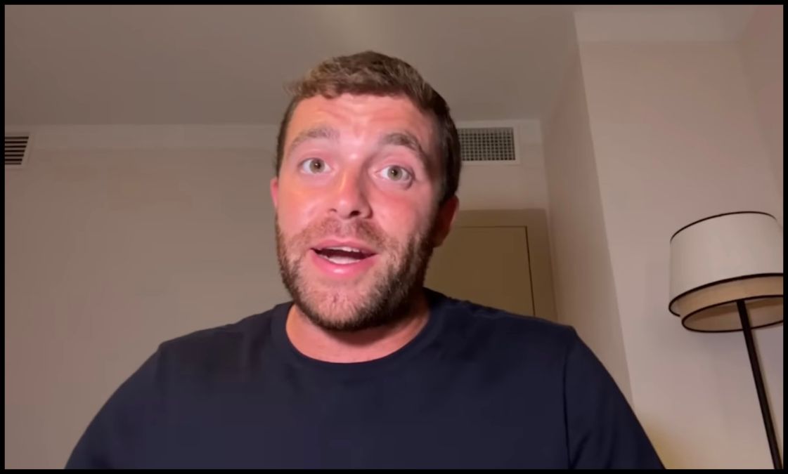 Fabrizio Romano discusses transfers in his YouTube video.