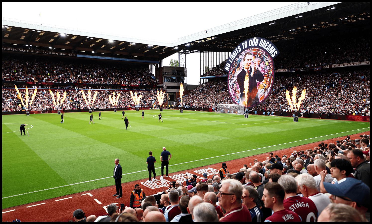 Aston Villa fans unveil a tifo of Unai Emery.