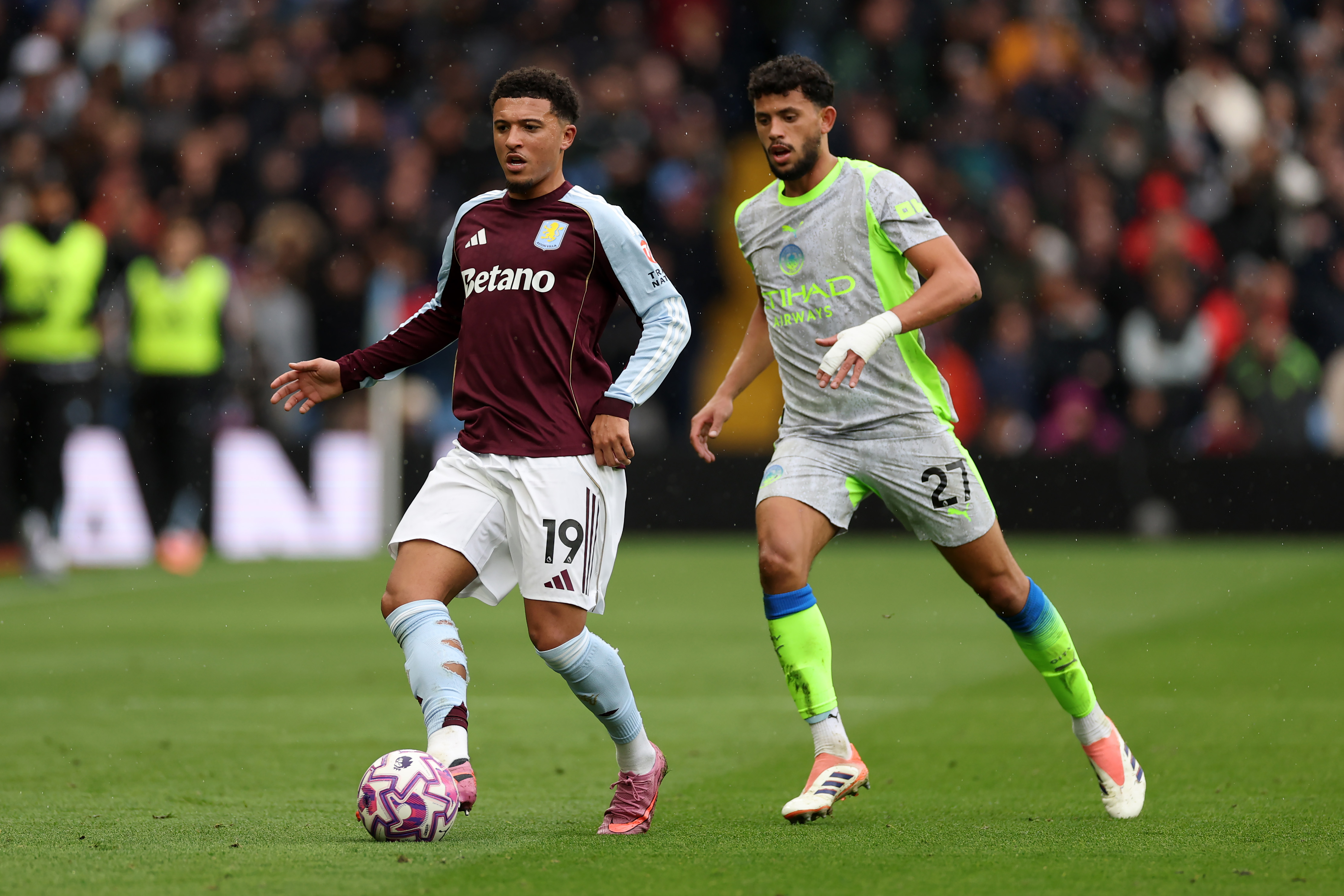 Jadon Sancho in action for Aston Villa vs Man City.