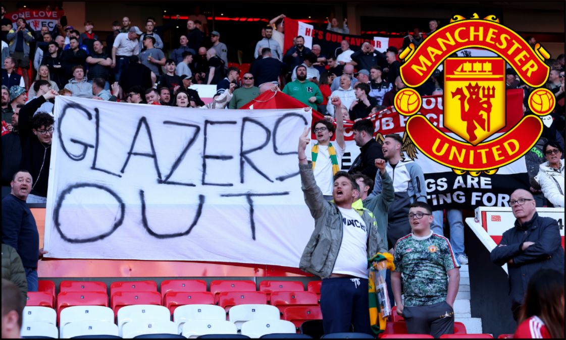 Man United fans protesting against the Glazers