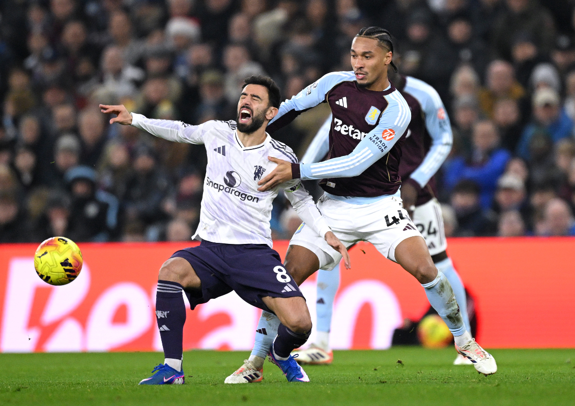 Bruno Fernances winces under the challenge of Boubacar Kamara.