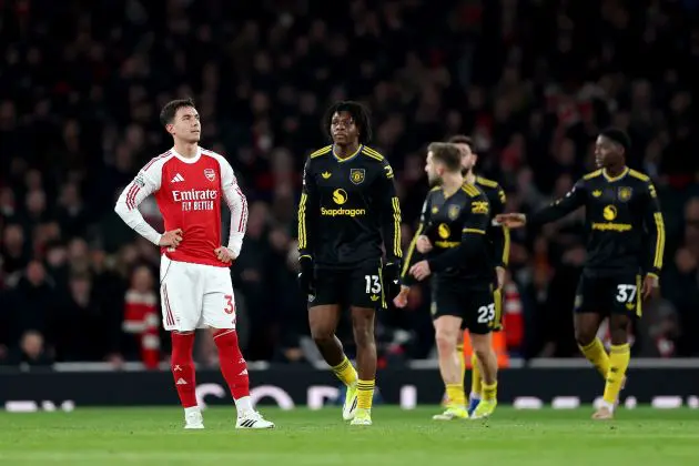 Patrick Dorgu in action for Man United against Arsenal.