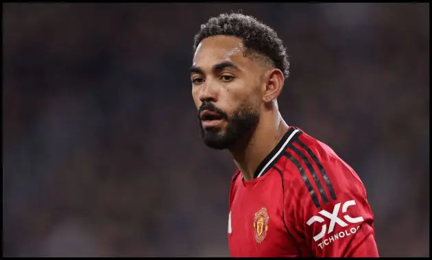 Matheus Cunha looks on while in action for Man United vs Everton.