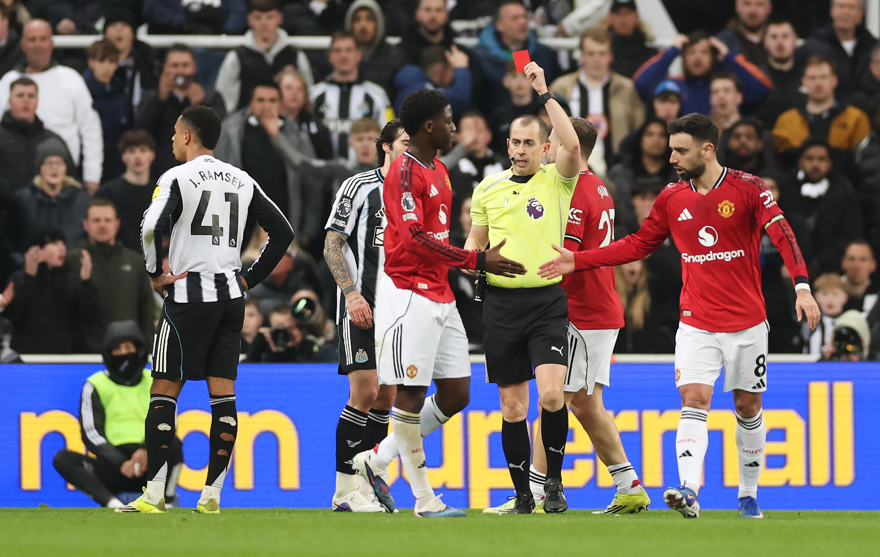 Jacob Ramsey is sent off for simulation against Man United. 