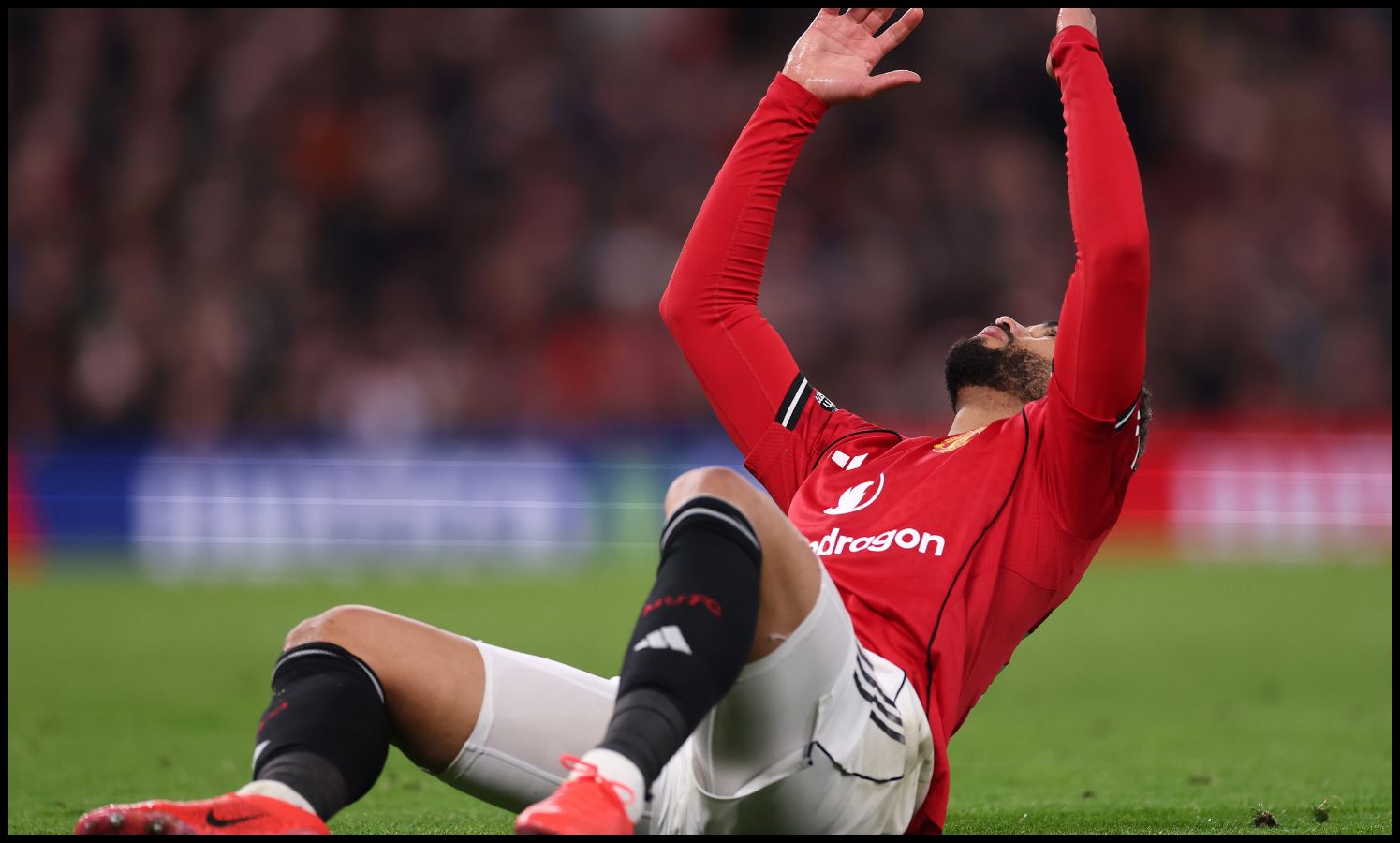 Matheus Cunha frustrated during Man Utd defeat to Leeds